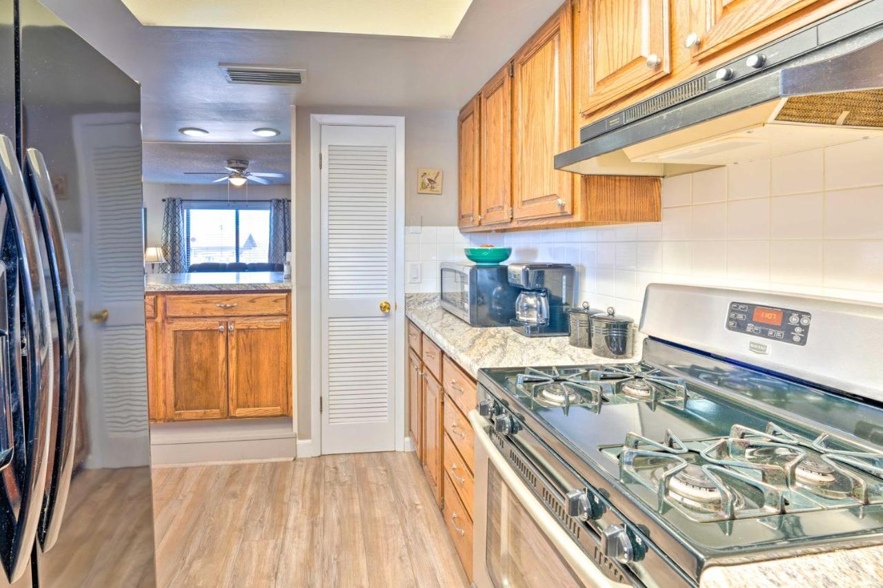 Lake Havasu Home With Pool - 2 Miles To Waterfront! เลคฮาวาซูซิตี้ ภายนอก รูปภาพ