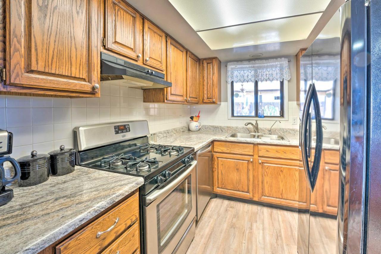 Lake Havasu Home With Pool - 2 Miles To Waterfront! เลคฮาวาซูซิตี้ ภายนอก รูปภาพ